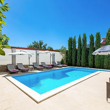 Appartamento House Rose With Private Pool And Garden - Happy Pinezići