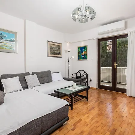 Appartamento House Rose With Private Pool And Garden - Happy Pinezići