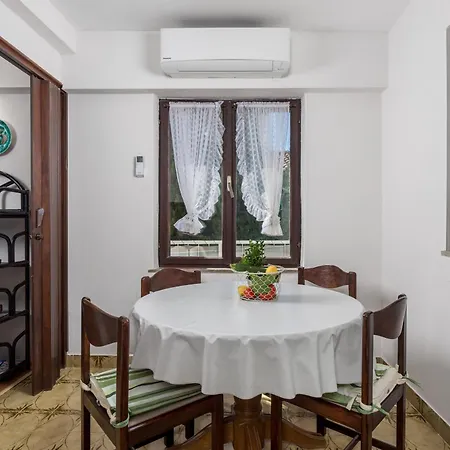House Rose With Private Pool And Garden - Happy * Pinezići