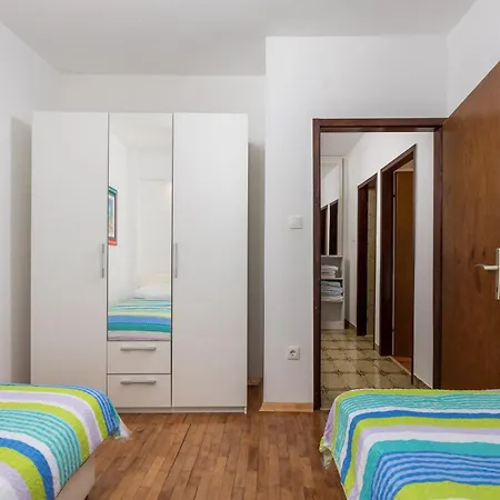 Appartamento House Rose With Private Pool And Garden - Happy *
